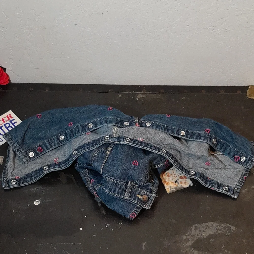OSHKOSH BGOSH Heart Embroidered Snap Button Leg Overalls 18M